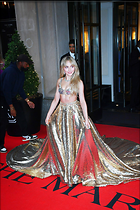 Celebrity Photo: Sabrina Carpenter
1280x1920   432 kb
Viewed 6 times
@BestEyeCandy.com