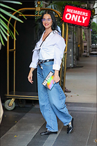 Celebrity Photo: Katy Perry
2000x3000 3.2 mb
Viewed 1 time
@BestEyeCandy.com