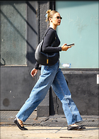 Celebrity Photo: Gigi Hadid
1200x1680 263 kb
Viewed 8 times
@BestEyeCandy.com