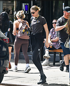 Celebrity Photo: Gigi Hadid
1665x2048 1.3 mb
Viewed 8 times
@BestEyeCandy.com
