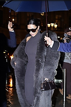 Celebrity Photo: Kimberly Kardashian
480x720 224 kb
Viewed 2 times
@BestEyeCandy.com