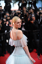 Celebrity Photo: Elle Fanning
2667x4000 1.2 mb
Viewed 2 times
@BestEyeCandy.com