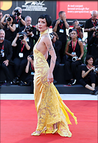 Celebrity Photo: Halsey
1200x1748   261 kb
Viewed 9 times
@BestEyeCandy.com