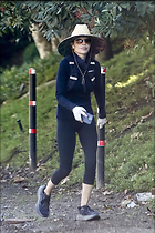 Celebrity Photo: Lisa Rinna
9 Photos
Photoset #725793
@BestEyeCandy.com