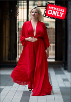 Celebrity Photo: Pixie Lott
3806x5429 2.1 mb
Viewed 0 times
@BestEyeCandy.com