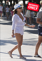 Celebrity Photo: Eva Longoria
1921x2794   2.0 mb
Viewed 1 time
@BestEyeCandy.com