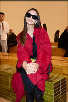 Celebrity Photo: Emily Ratajkowski
1366x2048 1,013 kb
Viewed 9 times
@BestEyeCandy.com