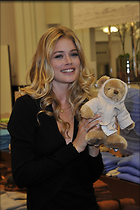 Celebrity Photo: Doutzen Kroes
2832x4256   1.3 mb
Viewed 5 times
@BestEyeCandy.com