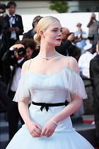 Celebrity Photo: Elle Fanning
1365x2048 634 kb
Viewed 4 times
@BestEyeCandy.com