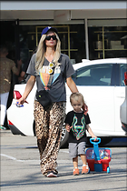 Celebrity Photo: Paris Hilton
1825x2738 1,037 kb
Viewed 13 times
@BestEyeCandy.com