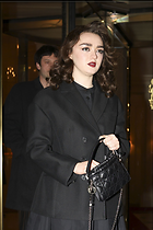 Celebrity Photo: Maisie Williams
22 Photos
Photoset #710846
@BestEyeCandy.com