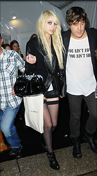 Celebrity Photo: Taylor Momsen
1663x3000 720 kb
Viewed 2 times
@BestEyeCandy.com