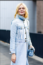 Celebrity Photo: Elle Fanning
1200x1800 208 kb
Viewed 6 times
@BestEyeCandy.com