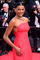 Celebrity Photo: Simone Ashley
1200x1800 187 kb
Viewed 4 times
@BestEyeCandy.com
