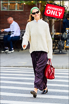 Celebrity Photo: Katie Holmes
2333x3500 3.1 mb
Viewed 0 times
@BestEyeCandy.com