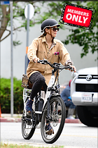 Celebrity Photo: Jennifer Garner
2333x3500 2.9 mb
Viewed 2 times
@BestEyeCandy.com