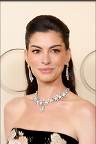 Celebrity Photo: Anne Hathaway
1886x2829 792 kb
Viewed 13 times
@BestEyeCandy.com
