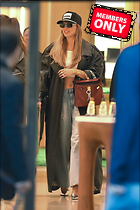 Brooks Nader candids spotted shopping at Bottega Veneta in Beverly Hills 22.11.2024 30x
2200x3300 1.9 mb
Viewed 1 time
@BestEyeCandy.com