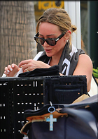 Celebrity Photo: Hilary Duff
7 Photos
Photoset #740837
@BestEyeCandy.com