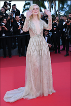 Celebrity Photo: Elle Fanning
1365x2048 1,116 kb
Viewed 5 times
@BestEyeCandy.com