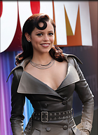 Celebrity Photo: Jenna Ortega
1495x2048 863 kb
Viewed 4 times
@BestEyeCandy.com