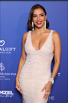 Celebrity Photo: Eva Longoria
1200x1799 223 kb
Viewed 28 times
@BestEyeCandy.com