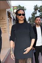Celebrity Photo: Rihanna
7 Photos
Photoset #707383
@BestEyeCandy.com