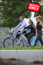 Celebrity Photo: Jennifer Lawrence
2000x3000 2.7 mb
Viewed 0 times
@BestEyeCandy.com