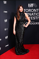 Celebrity Photo: Elizabeth Olsen
1200x1800 232 kb
Viewed 10 times
@BestEyeCandy.com