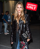 Celebrity Photo: Rosie Huntington-Whiteley
2471x3000 2.1 mb
Viewed 0 times
@BestEyeCandy.com
