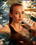 Celebrity Photo: Jodie Comer
27 Photos
Photoset #712694
@BestEyeCandy.com