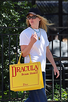 Celebrity Photo: Jennifer Lawrence
2 Photos
Photoset #720633
@BestEyeCandy.com