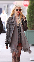 Celebrity Photo: Taylor Momsen
1336x2384 411 kb
Viewed 2 times
@BestEyeCandy.com