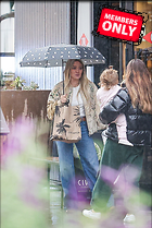 Celebrity Photo: Hilary Duff
1327x1985 1.9 mb
Viewed 0 times
@BestEyeCandy.com