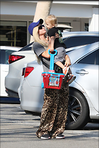 Celebrity Photo: Paris Hilton
1885x2829 1.1 mb
Viewed 8 times
@BestEyeCandy.com