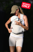 Celebrity Photo: Gisele Bundchen
1928x3000 1.5 mb
Viewed 1 time
@BestEyeCandy.com