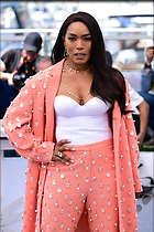 Celebrity Photo: Angela Bassett
1200x1800 281 kb
Viewed 12 times
@BestEyeCandy.com