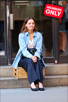 Celebrity Photo: Katie Holmes
2333x3500 2.7 mb
Viewed 1 time
@BestEyeCandy.com