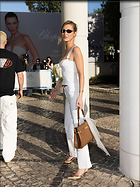 Celebrity Photo: Bella Hadid
750x1000 131 kb
Viewed 8 times
@BestEyeCandy.com