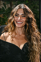 Celebrity Photo: Sarah Shahi
1200x1800 331 kb
Viewed 21 times
@BestEyeCandy.com