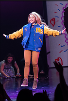 Celebrity Photo: Sabrina Carpenter
1280x1902   232 kb
Viewed 7 times
@BestEyeCandy.com