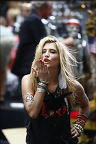 Celebrity Photo: Kesha Sebert
2592x3888 849 kb
Viewed 3 times
@BestEyeCandy.com