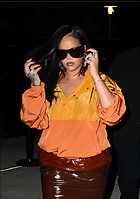 Celebrity Photo: Rihanna
3 Photos
Photoset #728370
@BestEyeCandy.com