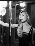 Celebrity Photo: Candice Swanepoel
1200x1581 251 kb
Viewed 4 times
@BestEyeCandy.com