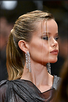 Celebrity Photo: Frida Aasen
667x1000 106 kb
Viewed 5 times
@BestEyeCandy.com