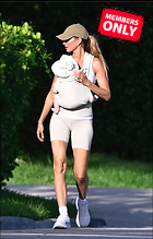 Celebrity Photo: Gisele Bundchen
1917x3000 1.5 mb
Viewed 1 time
@BestEyeCandy.com