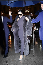 Celebrity Photo: Kimberly Kardashian
668x1002 490 kb
Viewed 2 times
@BestEyeCandy.com