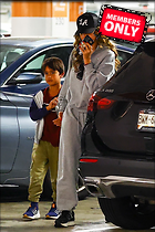 Celebrity Photo: Jessica Alba
1633x2449 2.0 mb
Viewed 1 time
@BestEyeCandy.com
