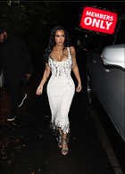 Celebrity Photo: Kimberly Kardashian
2513x3500 2.3 mb
Viewed 0 times
@BestEyeCandy.com