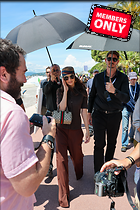 Celebrity Photo: Emily Ratajkowski
4000x6000 2.4 mb
Viewed 1 time
@BestEyeCandy.com